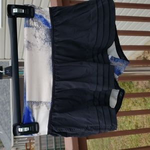 Lululemon Breath of Fire Skirt (Size 4)